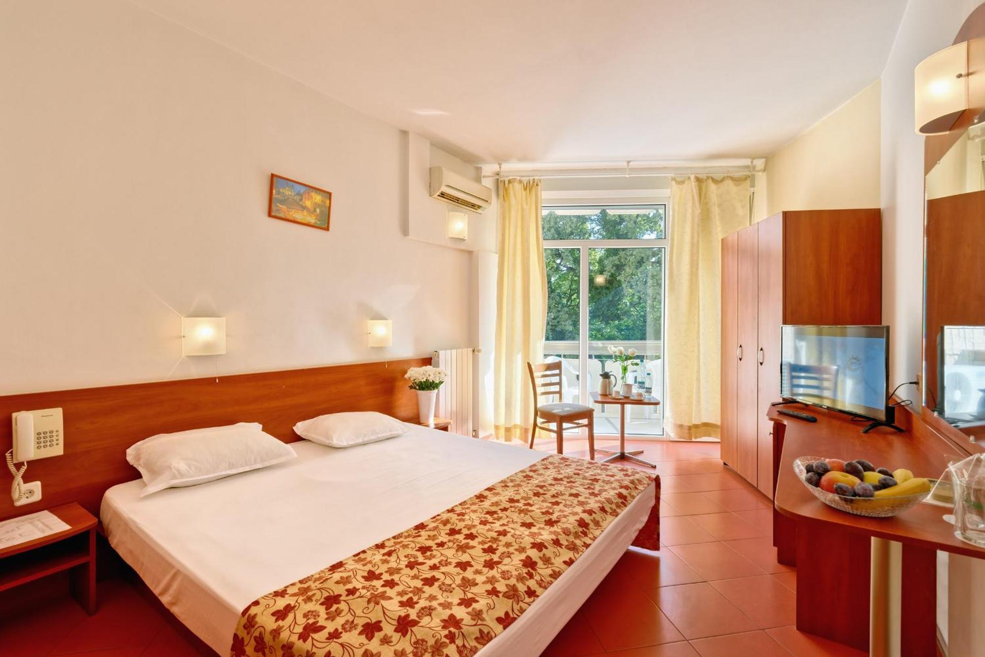 Augusta Spa Hotel خيساريا المظهر الخارجي الصورة