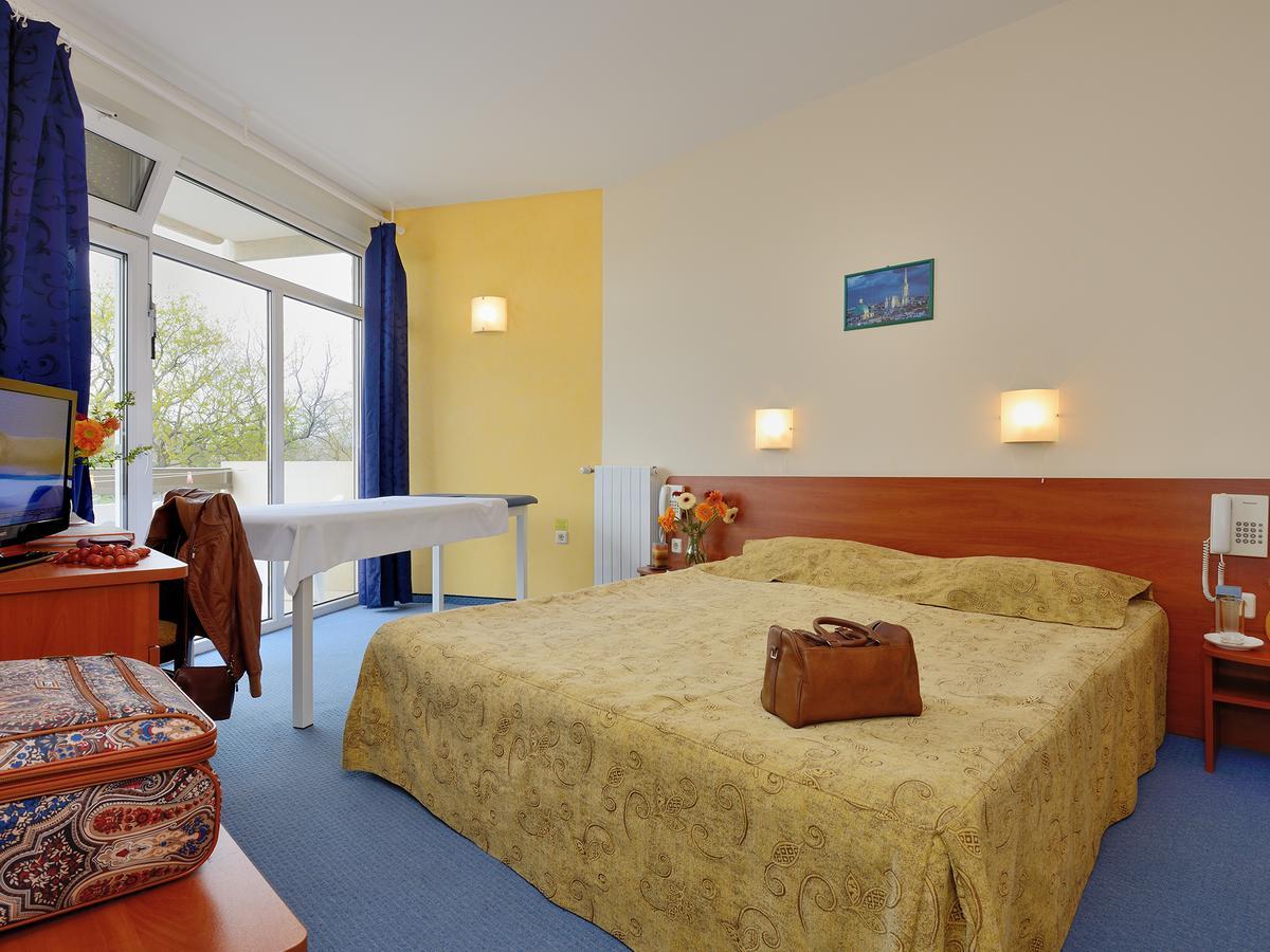 Augusta Spa Hotel خيساريا المظهر الخارجي الصورة